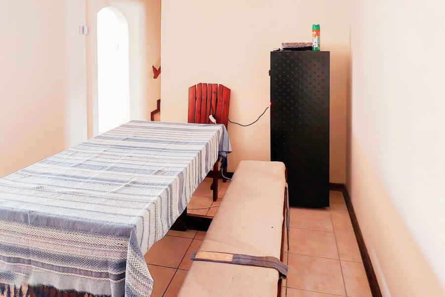 6 Bedroom Property for Sale in McDougall